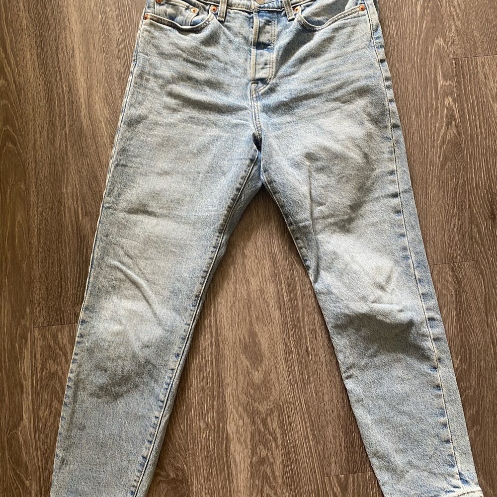 Levi’s Wedgie straight leg ankle jeans